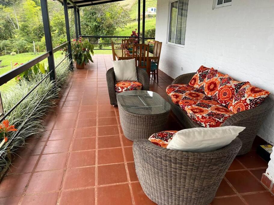 Finca Aguadalupe, Lago Calima