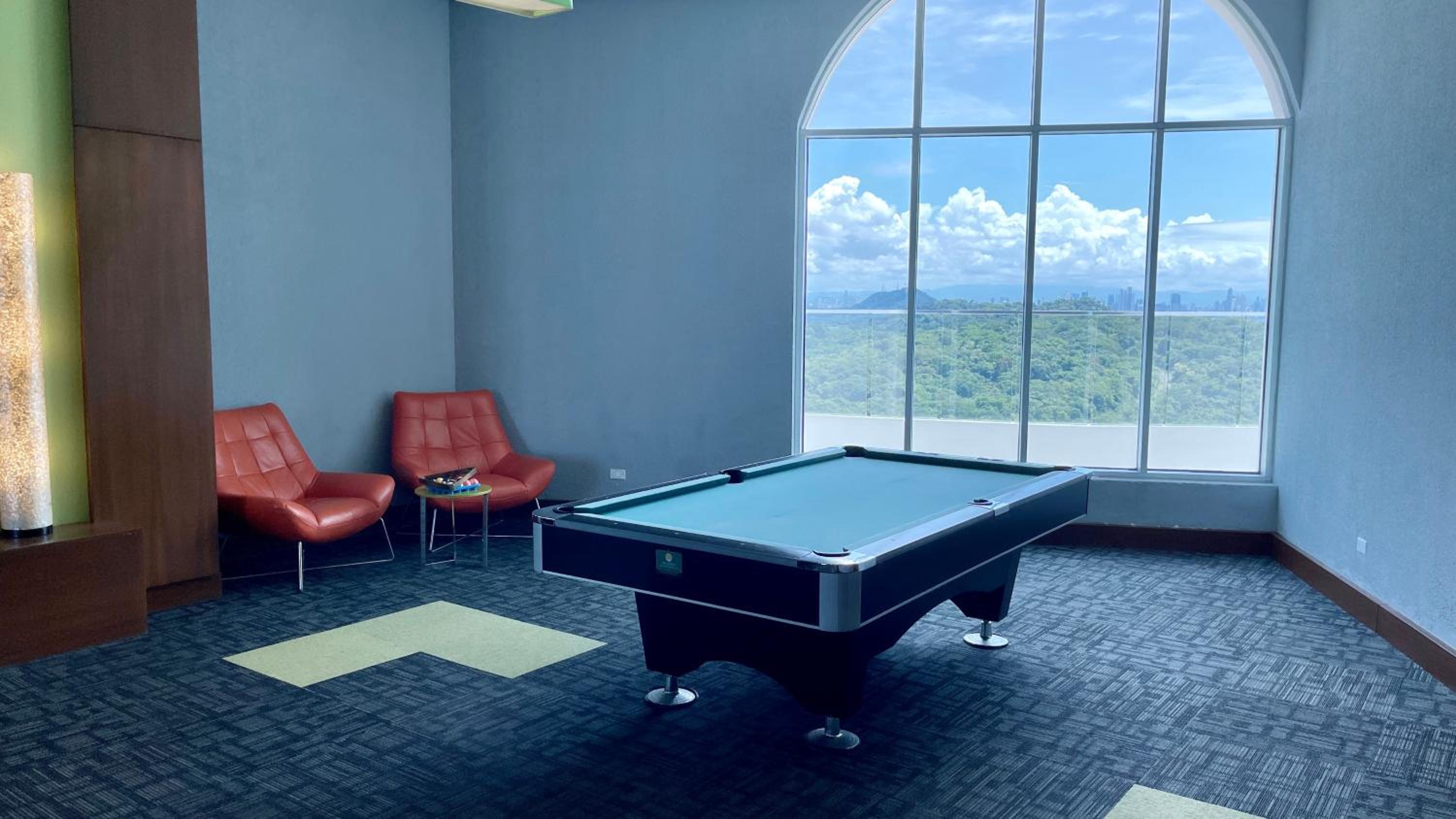 10G Perfect 2 Bedroom with Ocean and Jungle Views