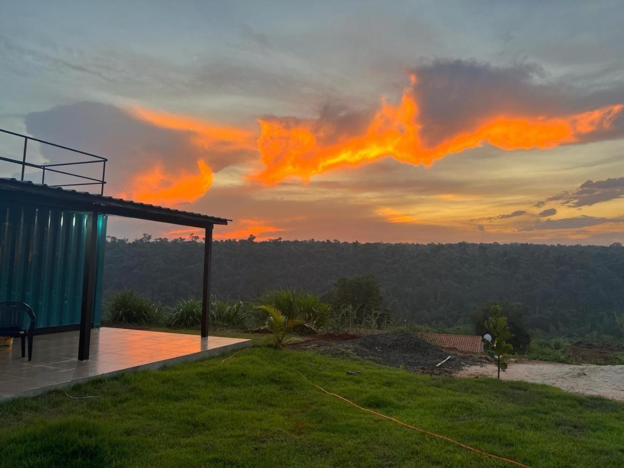 Container Home Py view 2