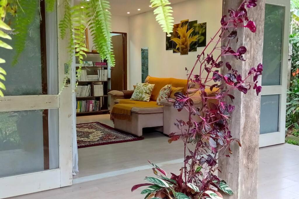 Casa com Quintal Ideal para o Pet e Churrasqueira