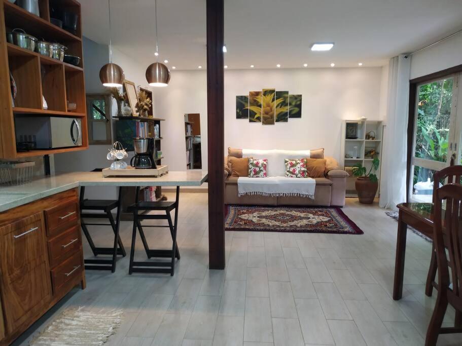 Casa com Quintal Ideal para o Pet e Churrasqueira