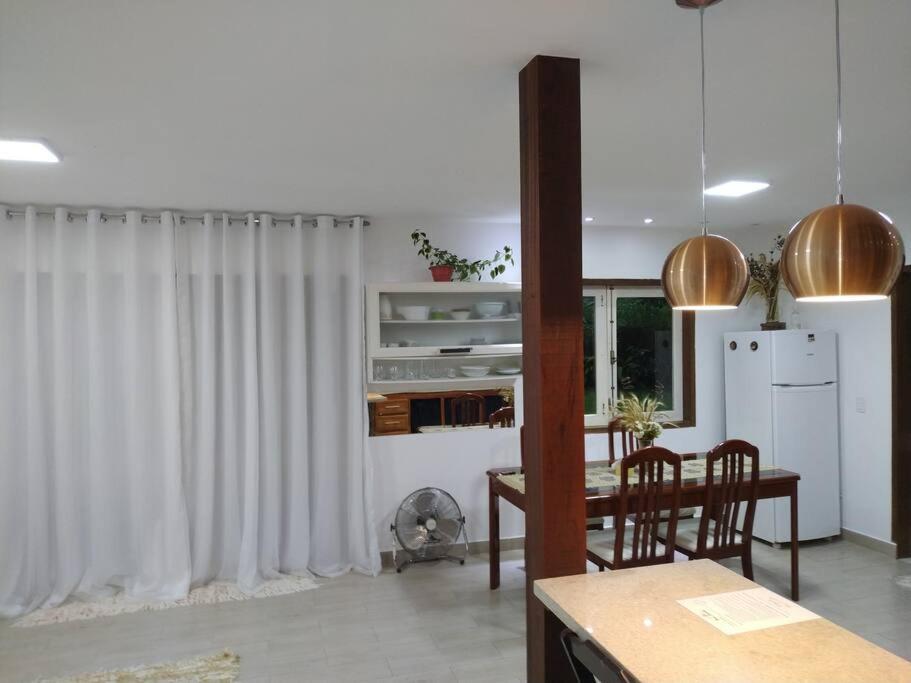Casa com Quintal Ideal para o Pet e Churrasqueira
