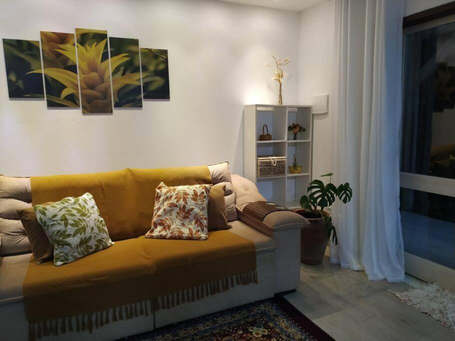 Casa com Quintal Ideal para o Pet e Churrasqueira