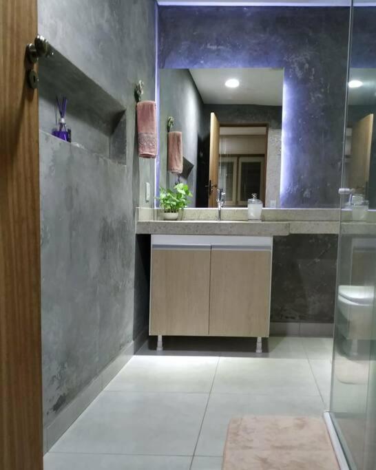 Casa com Quintal Ideal para o Pet e Churrasqueira