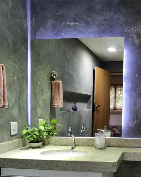 Casa com Quintal Ideal para o Pet e Churrasqueira