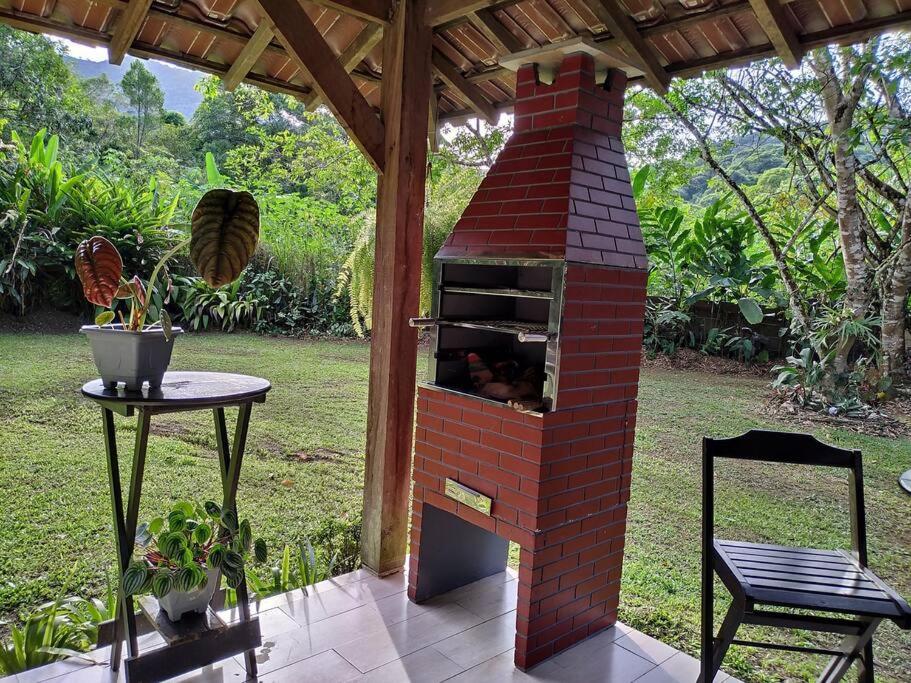 Casa com Quintal Ideal para o Pet e Churrasqueira