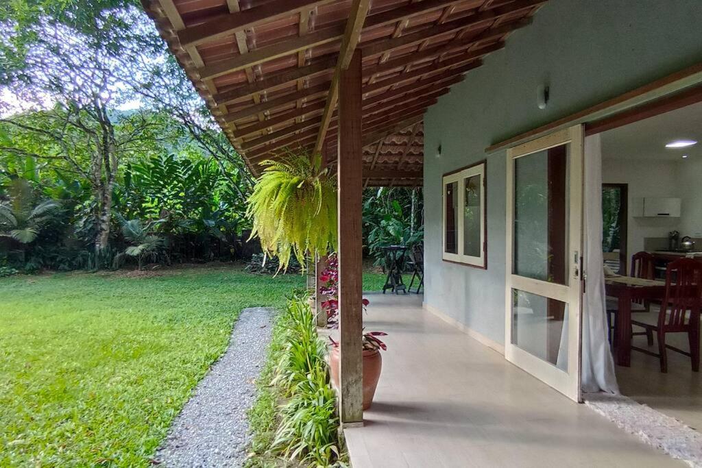 Casa com Quintal Ideal para o Pet e Churrasqueira