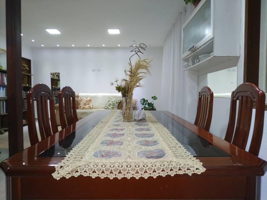 Casa com Quintal Ideal para o Pet e Churrasqueira