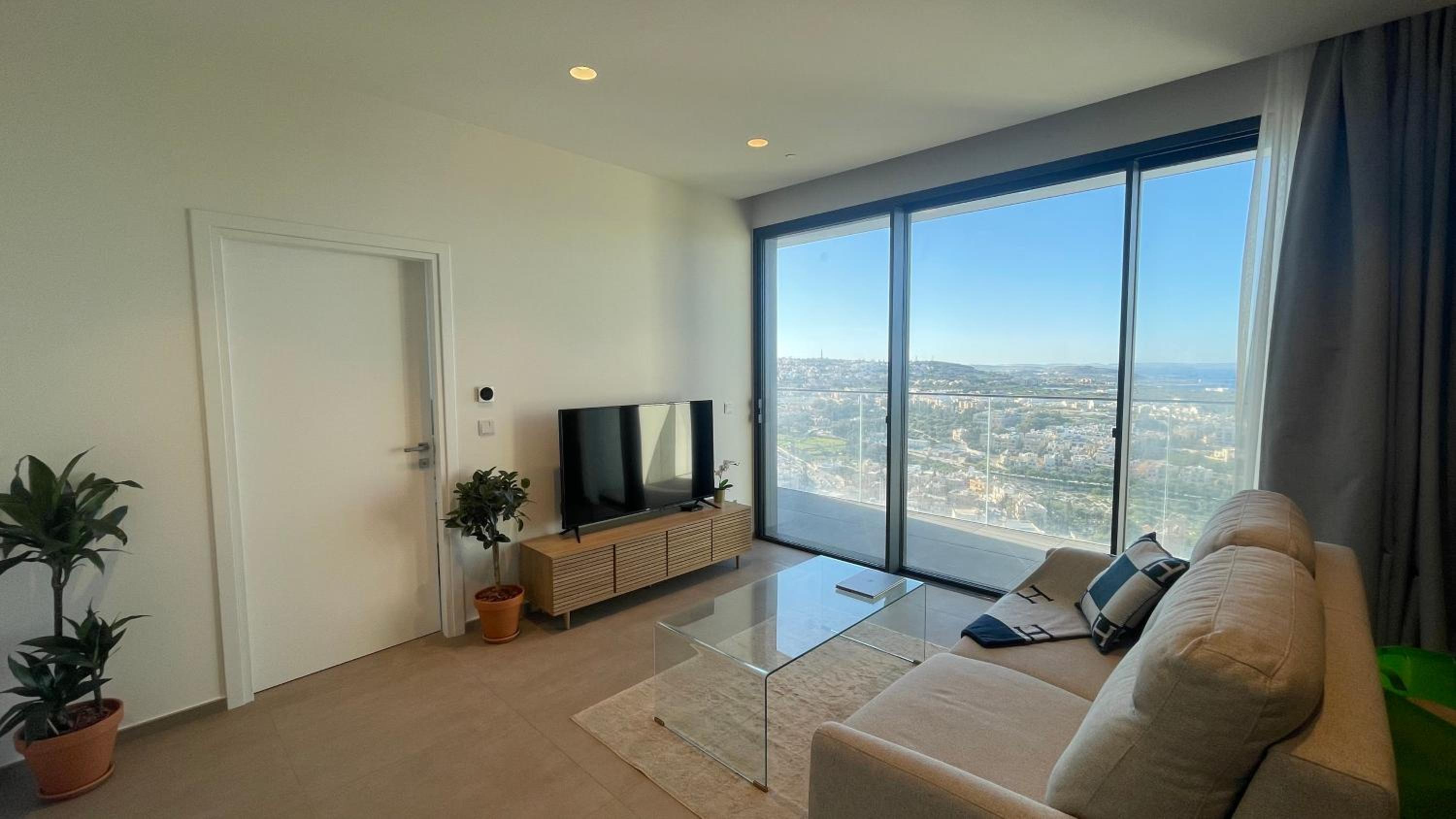 Mercury Tower Suites with pool access