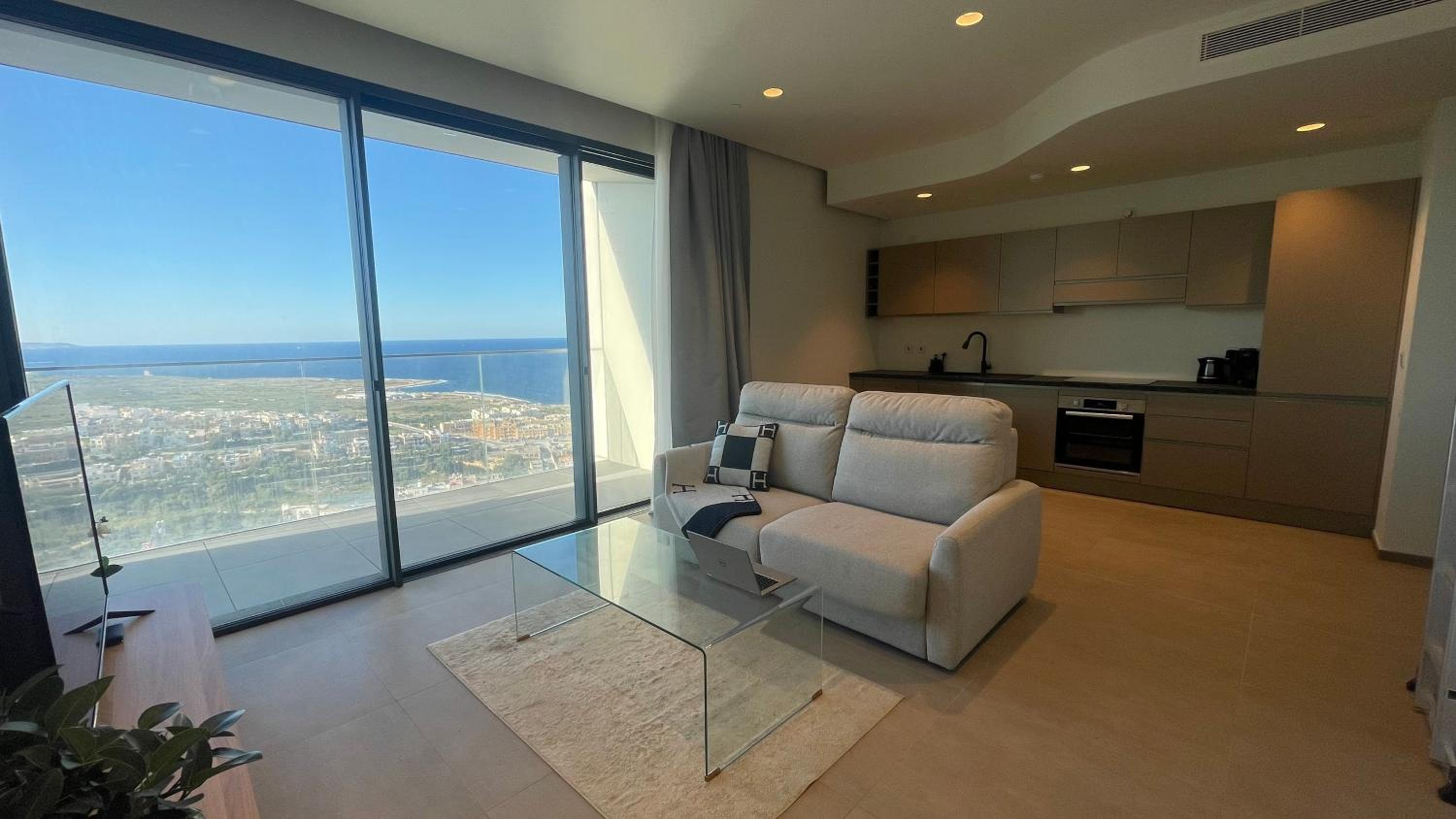 Mercury Tower Suites with pool access