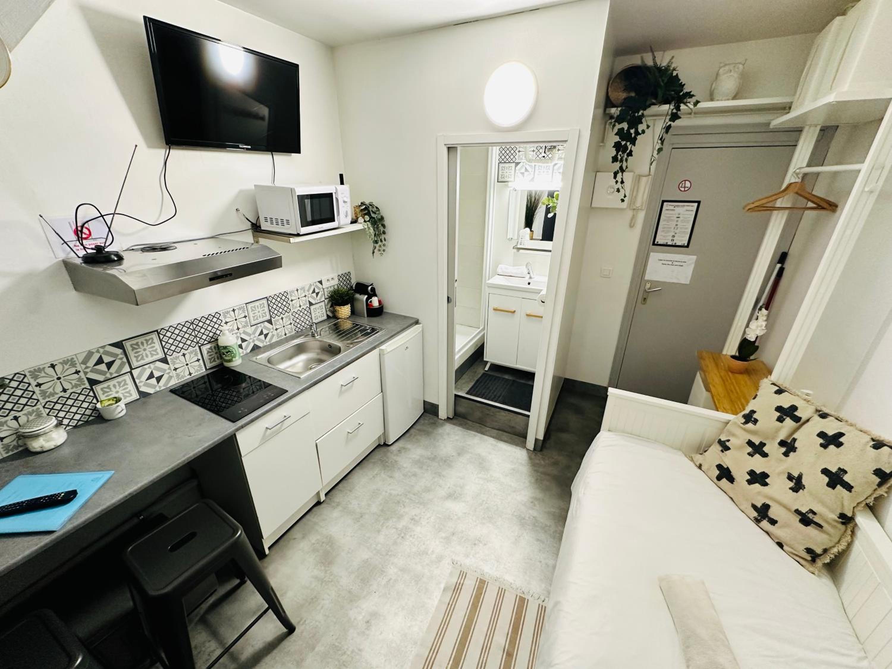hotel room
