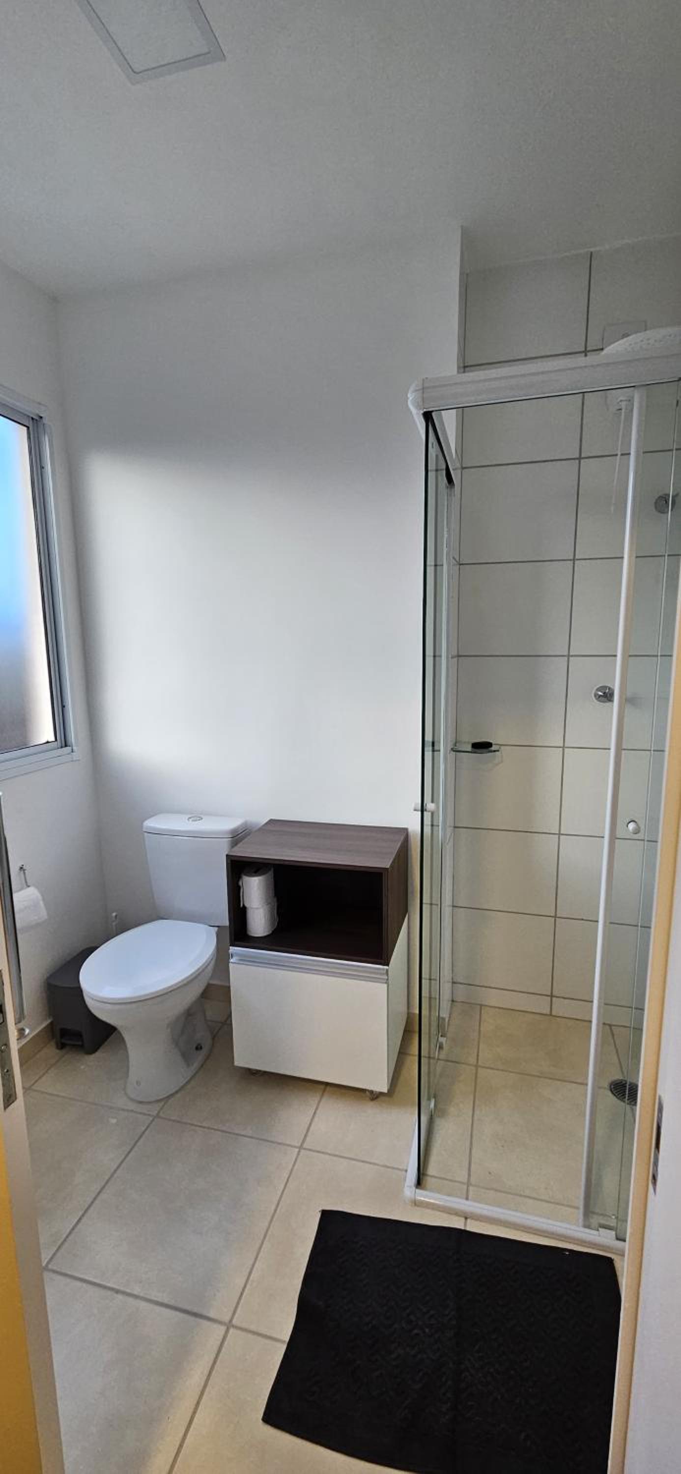 Flat na Av. Fernando Côrrea