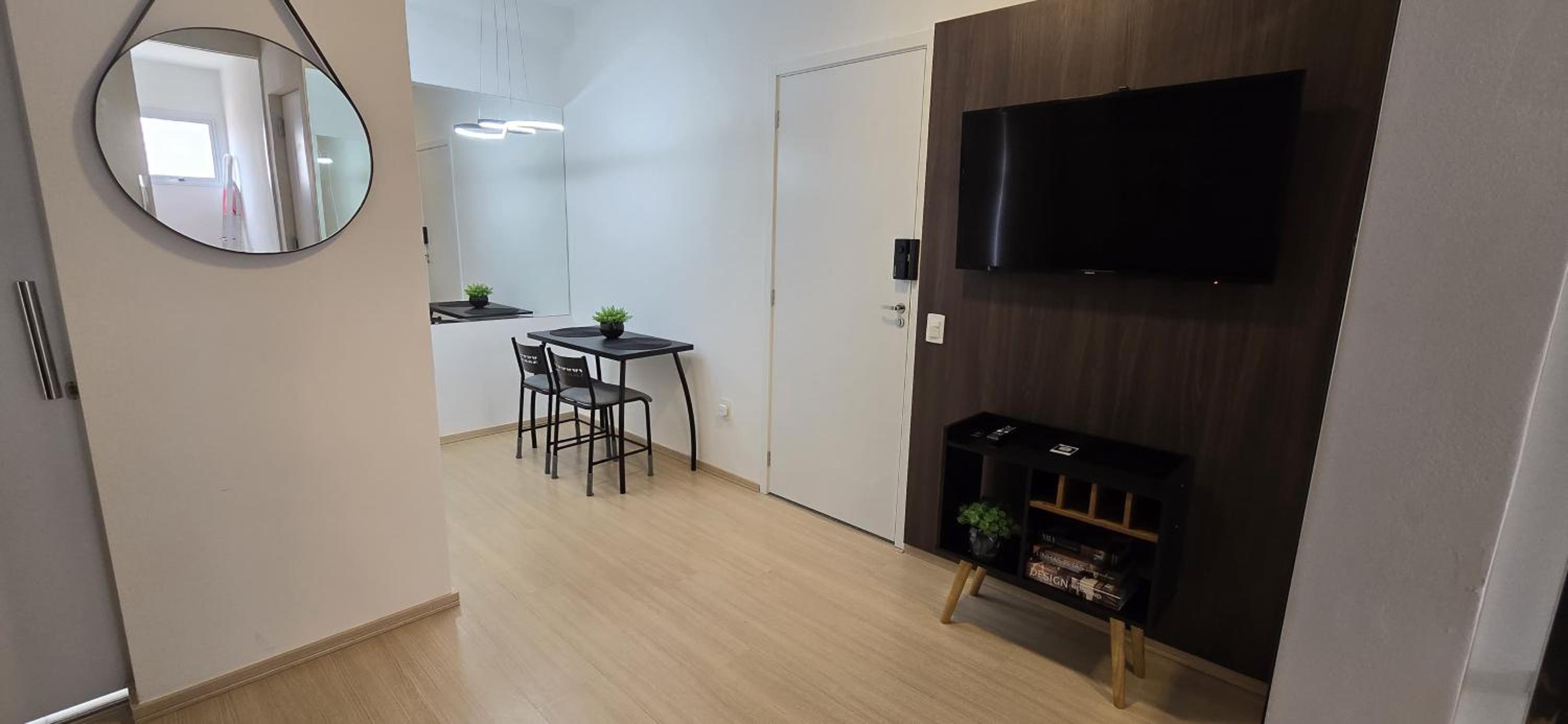 Flat na Av. Fernando Côrrea