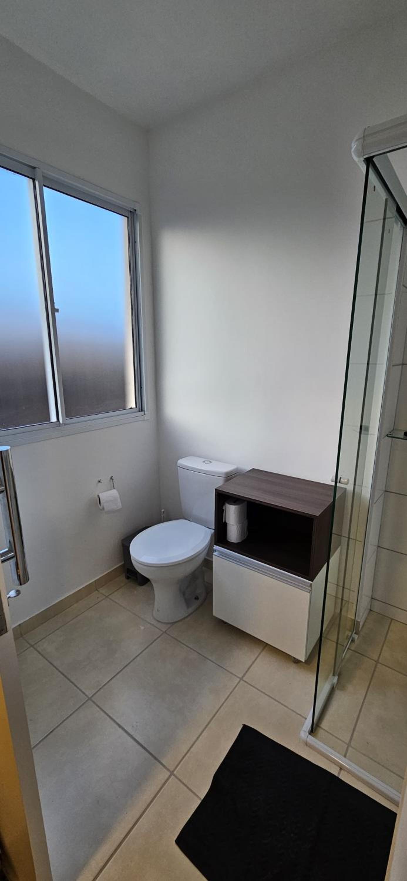 Flat na Av. Fernando Côrrea