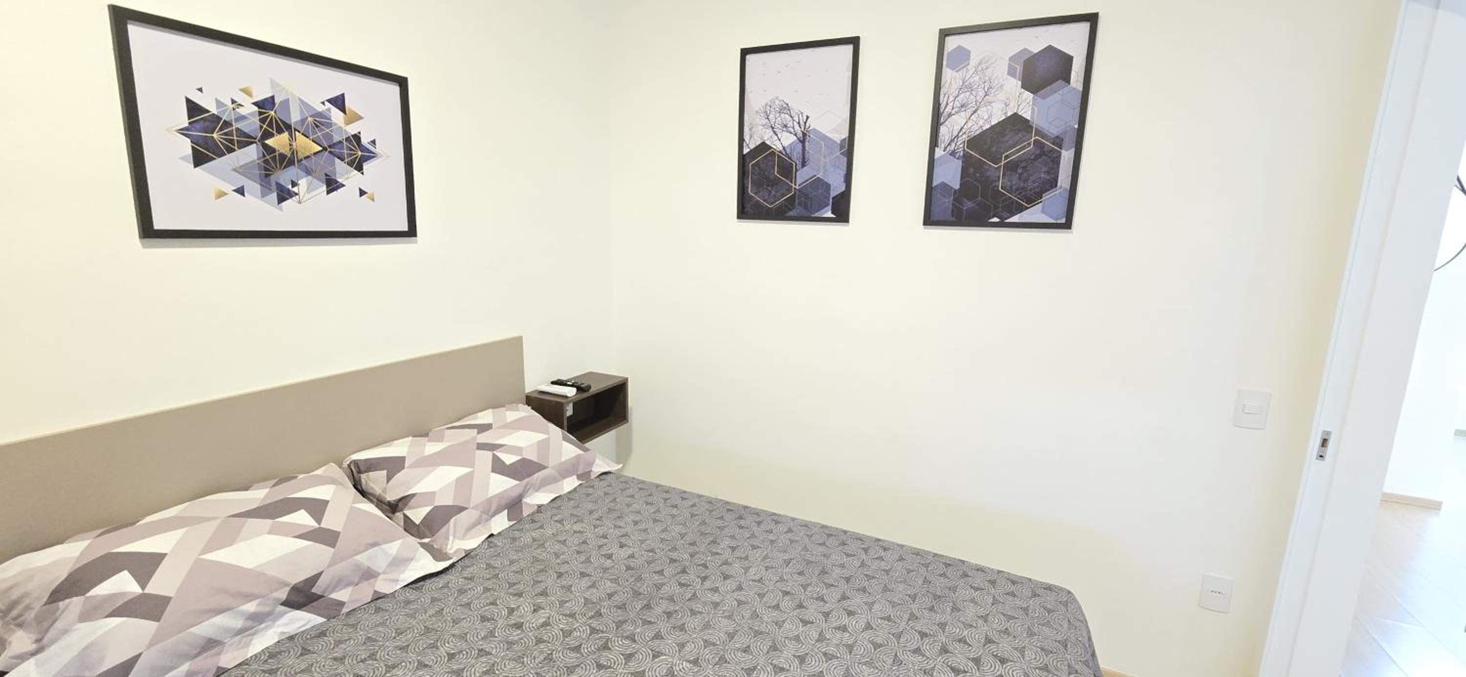 Flat na Av. Fernando Côrrea