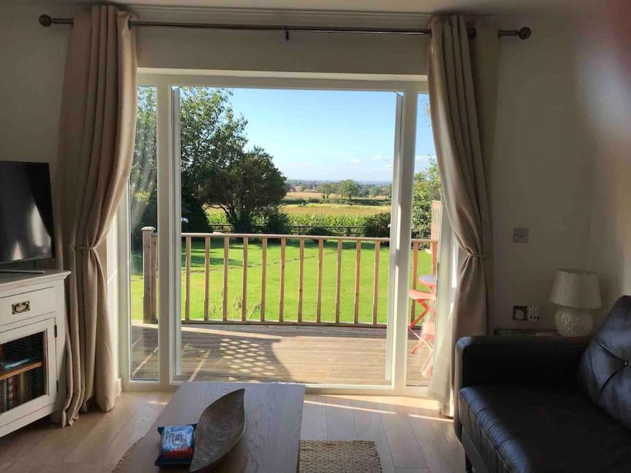 The Cottage in Baxterley. Peaceful home from home. Beautifully finished. view 5