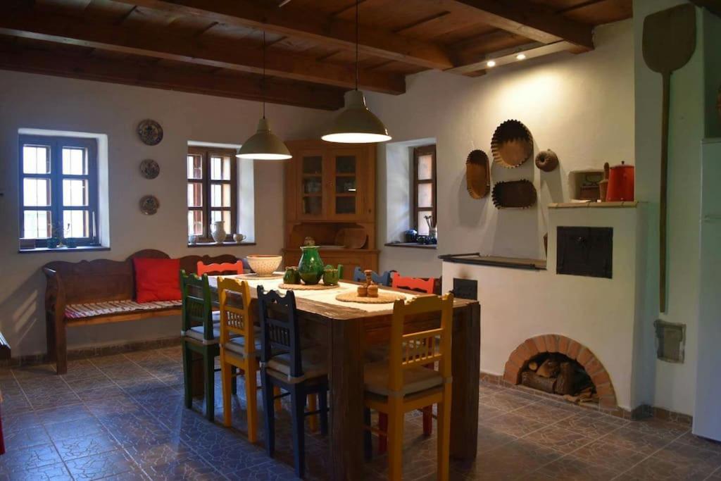 Paloc Manor Vendeghaz Nagyvisnyo Romantic Heritage Guesthouse on the creek Nagyvisnyo