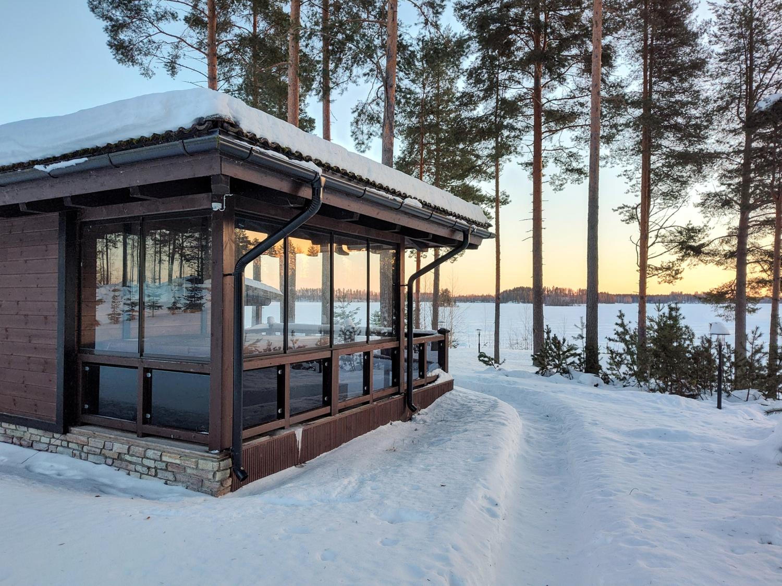 Villa Valkama with optional beach sauna + jacuzzi view 2