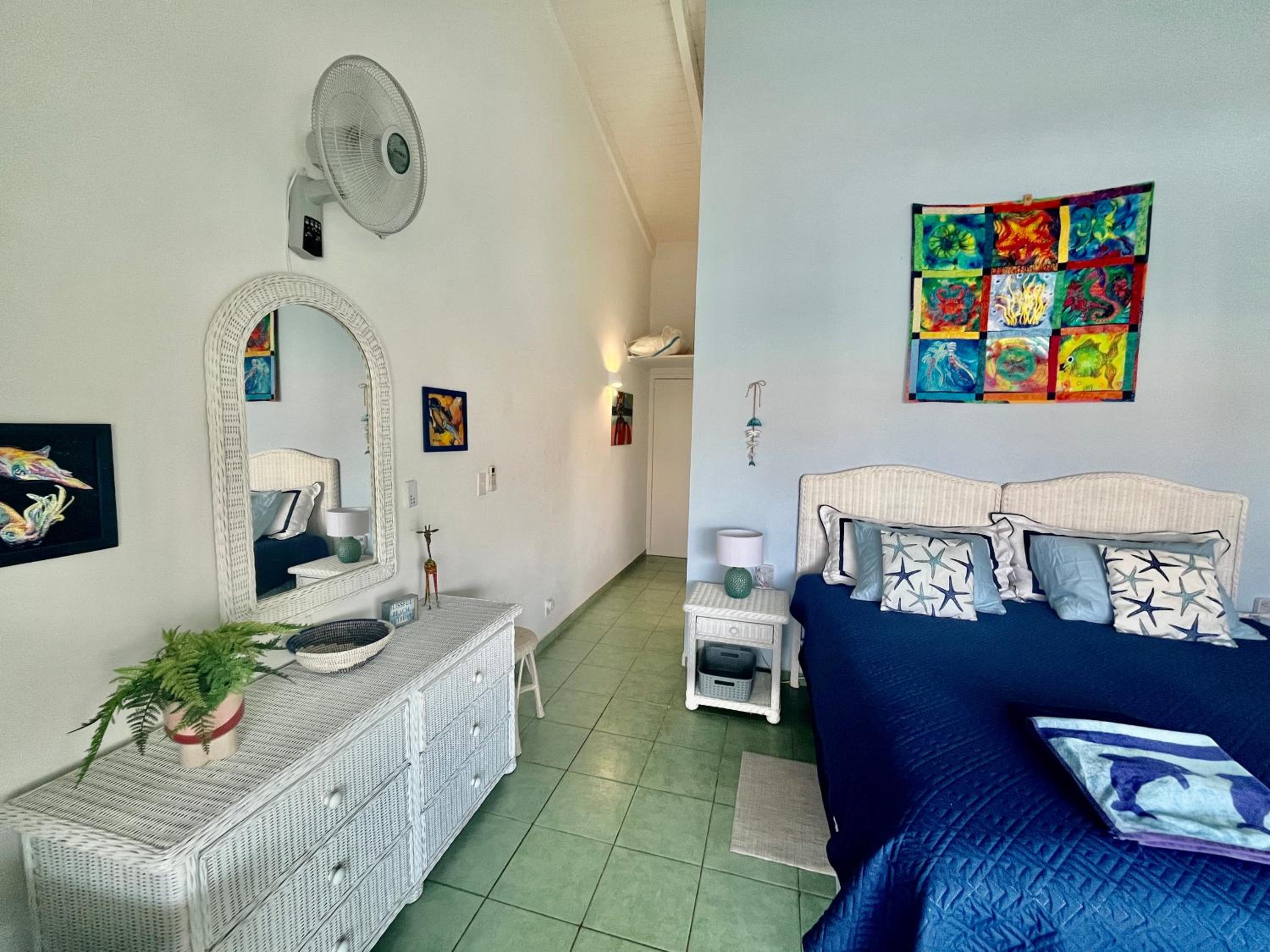 Lagoon Ocean Resort 2 bdrm/2bath with beach access