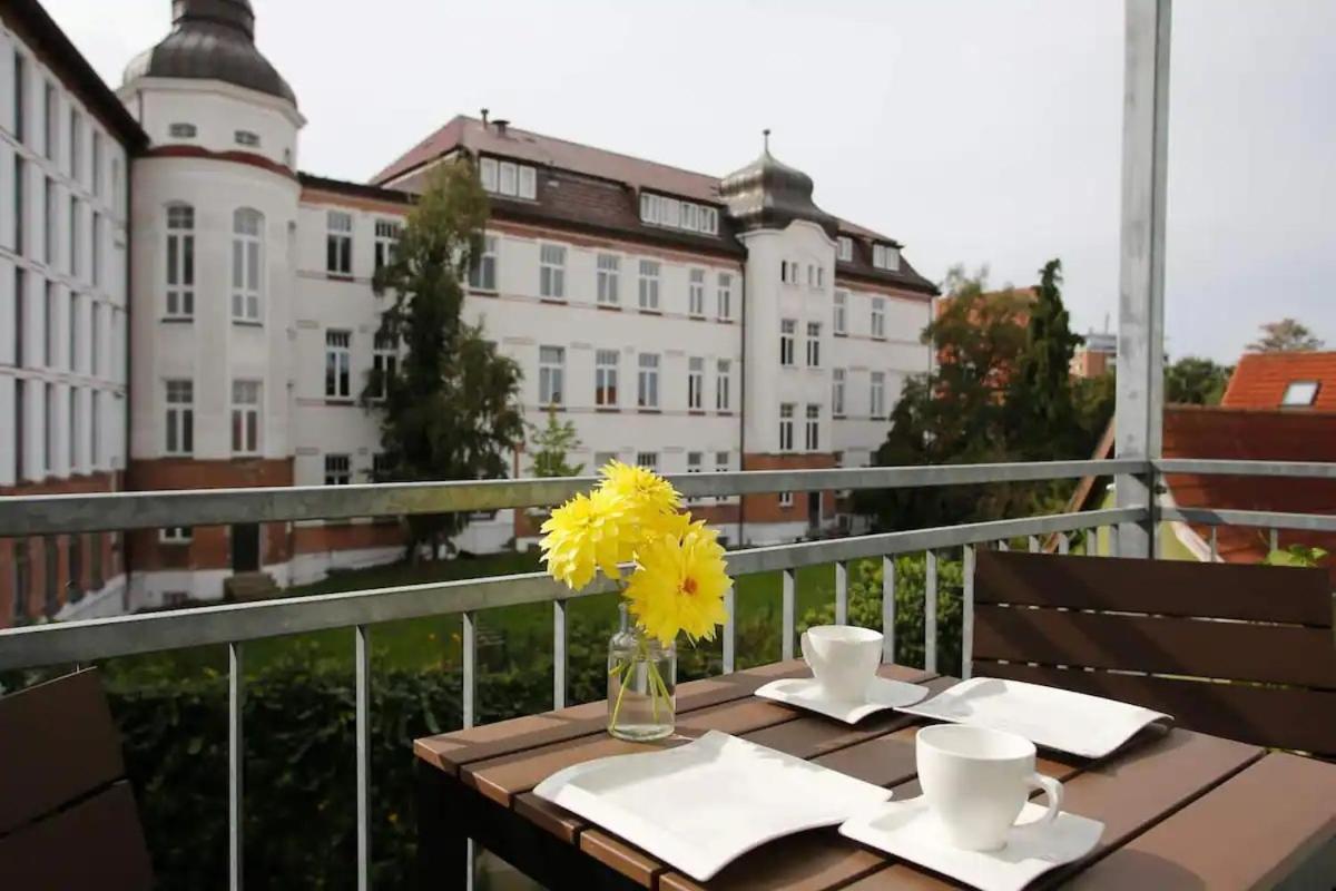 Hotel OSTSEEKRABBE - Ferienwohnungen ruhig zentral - Image 1