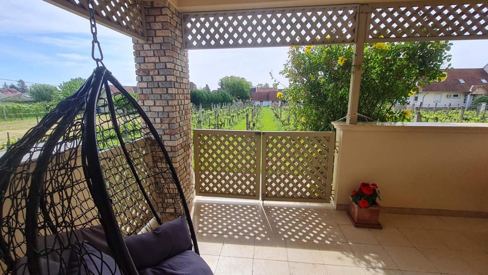 Lugas Apartman view 2