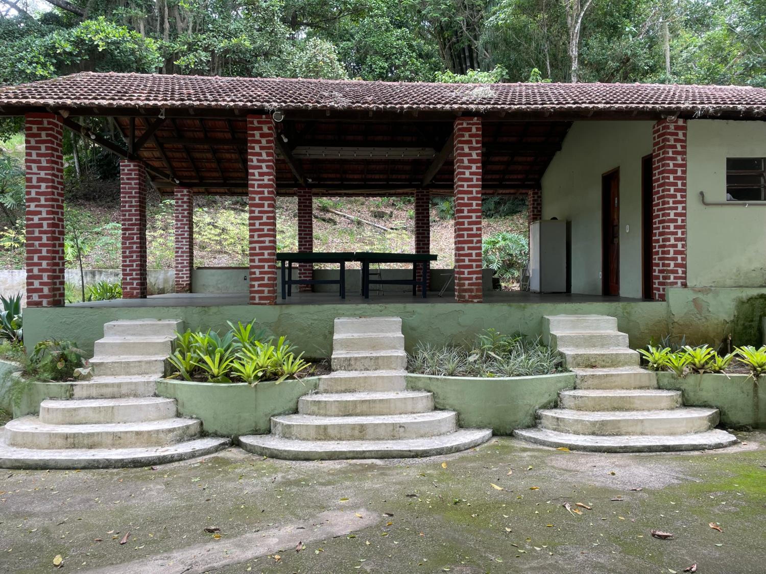 Apart em Miguel Pereira