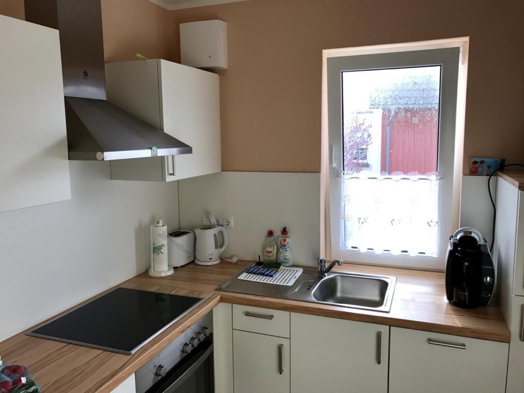 Ostseebrise Wohnung 12 im Haus Stranddistel, komfortable Ferienwohnung im 1 OG fur 3 Personen in Zingst view 5