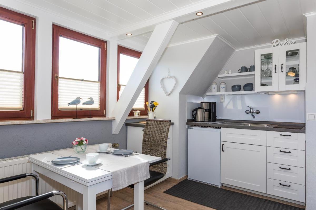 Seestern, gemütliche und moderne Ferienwohnung für 2 Personen in Zingst