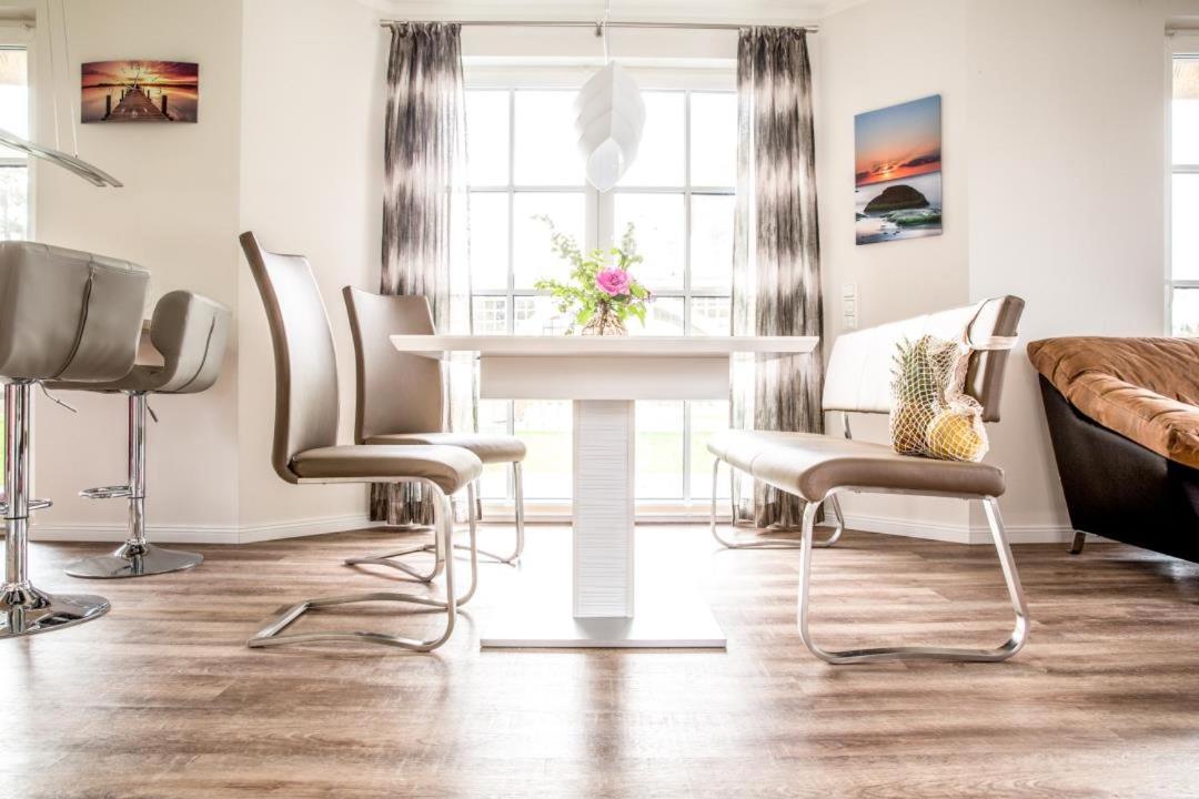 Haus Rose, Luxus-Ferienhaus in Fuhlendorf fur 4 Personen