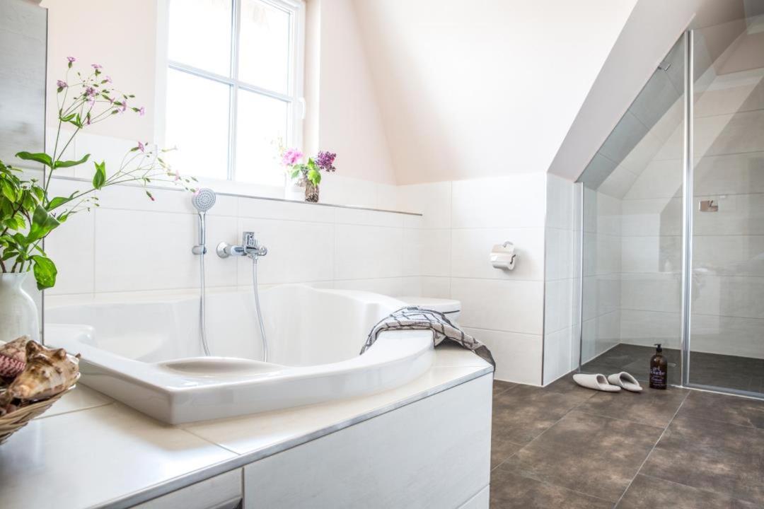 Haus Rose, Luxus-Ferienhaus in Fuhlendorf fur 4 Personen