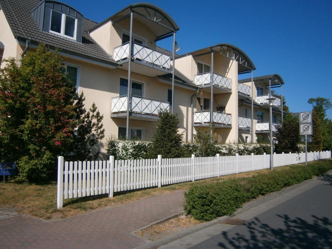Wohnung 4 im EG Haus Stranddistel, komfortable Ferienwohnung fur 3 Personen in Zingst en Zingst