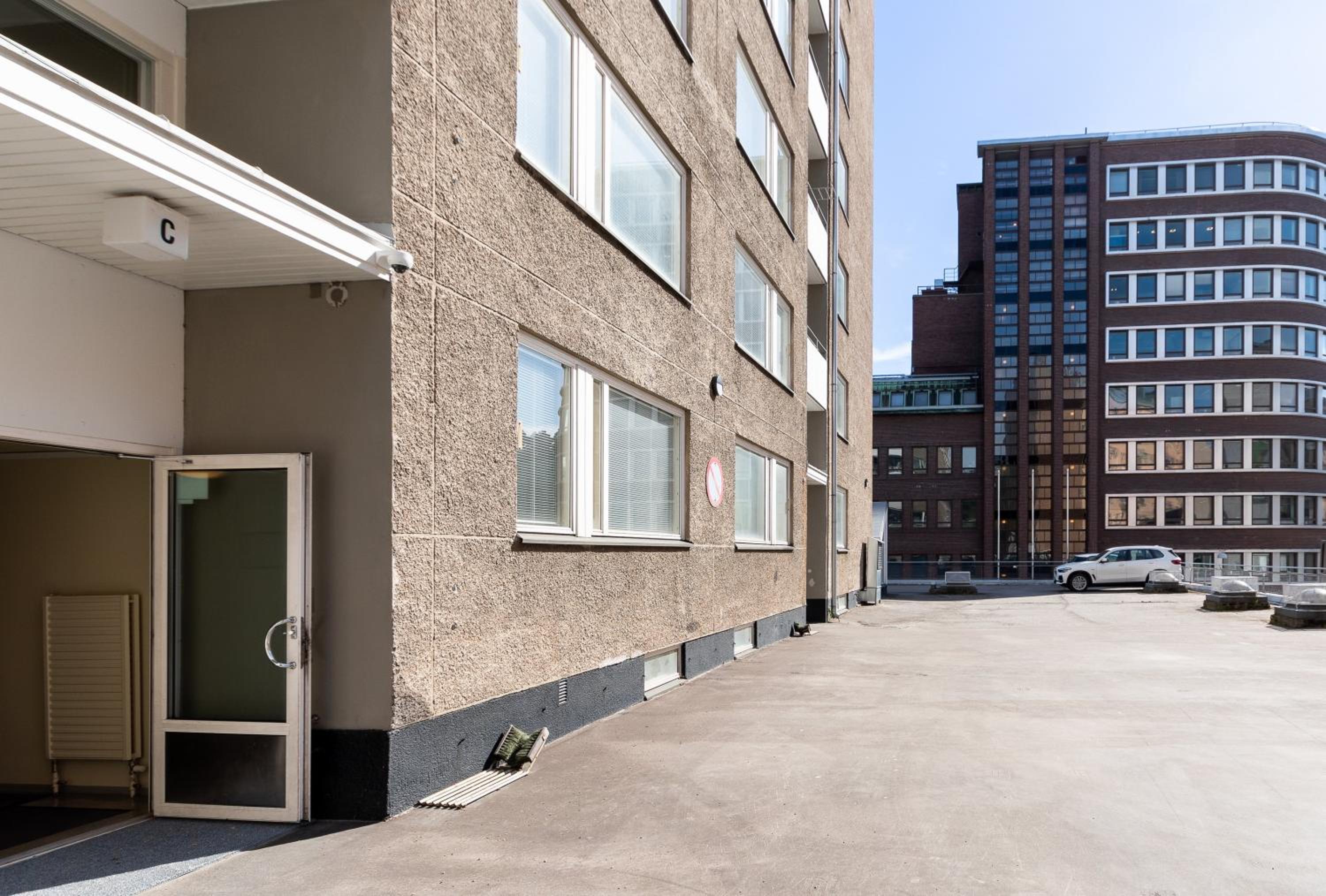 Family home in Kallio beside metro w/ free parking view 3