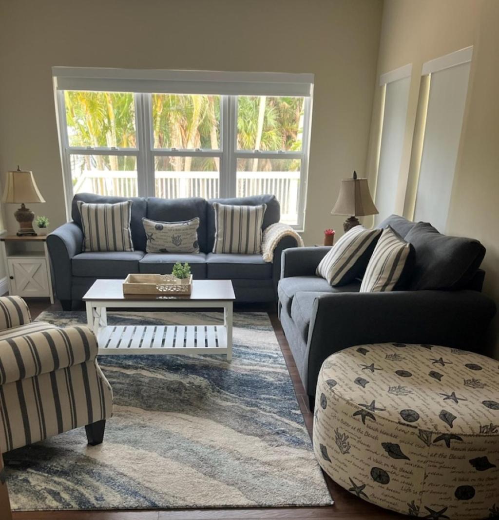 Renovated Spacious Beach House-Steps from the Beach!