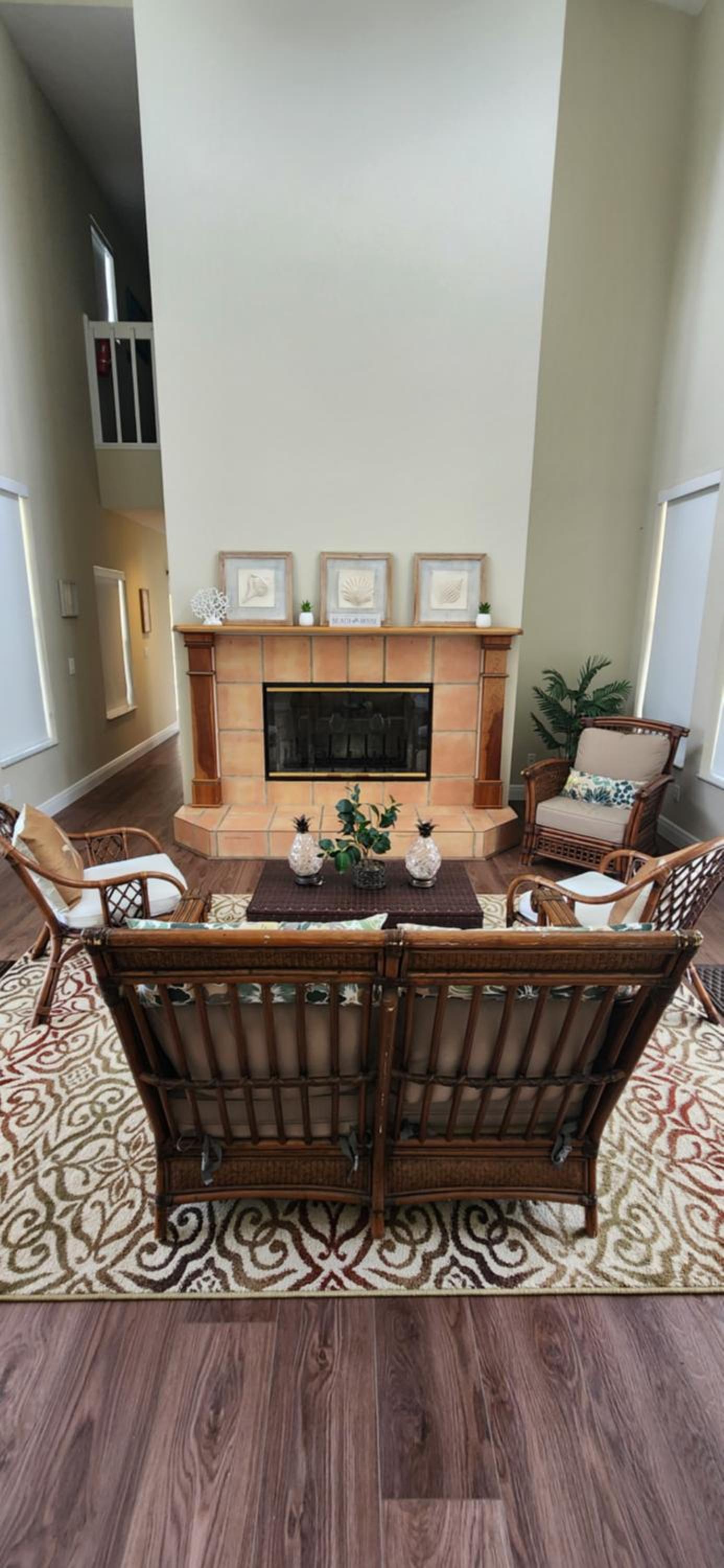 Renovated Spacious Beach House-Steps from the Beach!