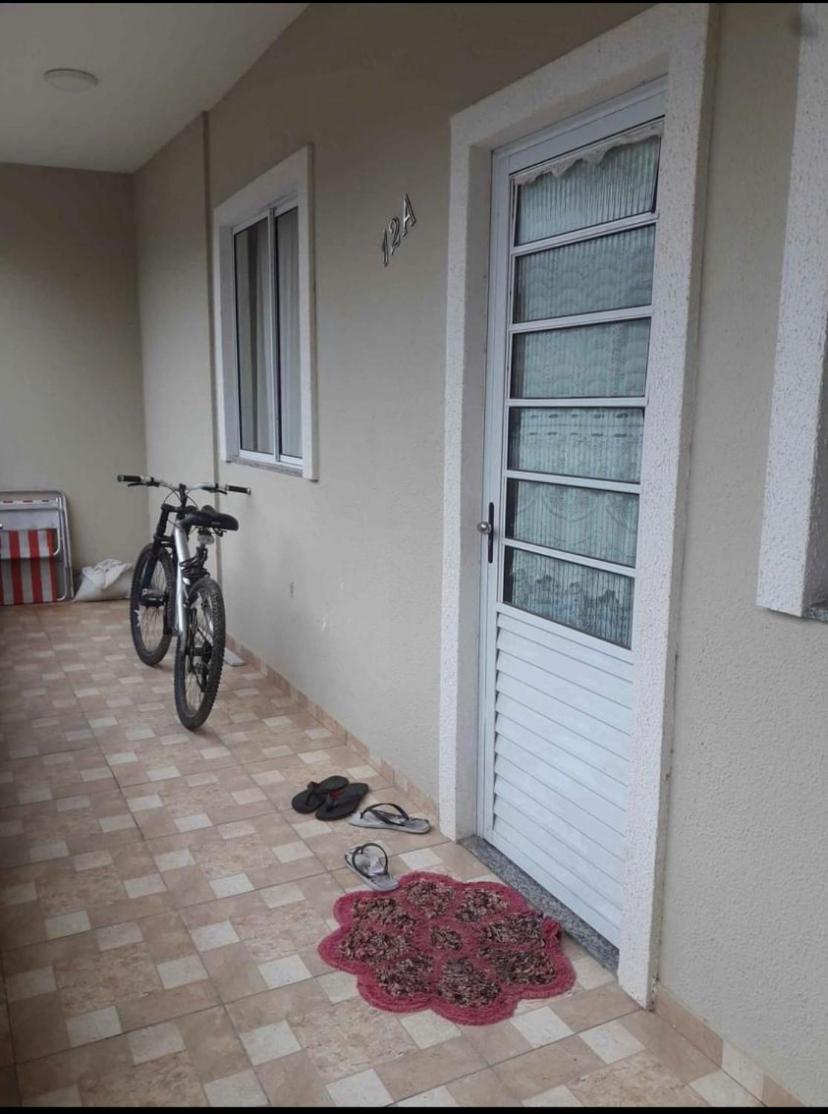 Alugo casa