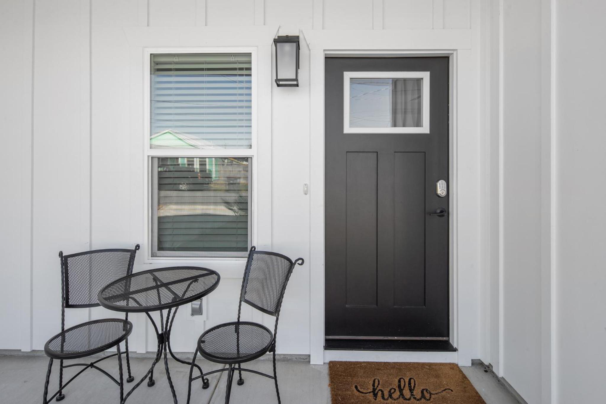 Laguna Haven! 3BR 2BA Sleeps 7! Your perfect escape! view 2