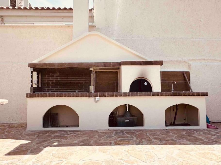 Escape pool villa in Anavissos