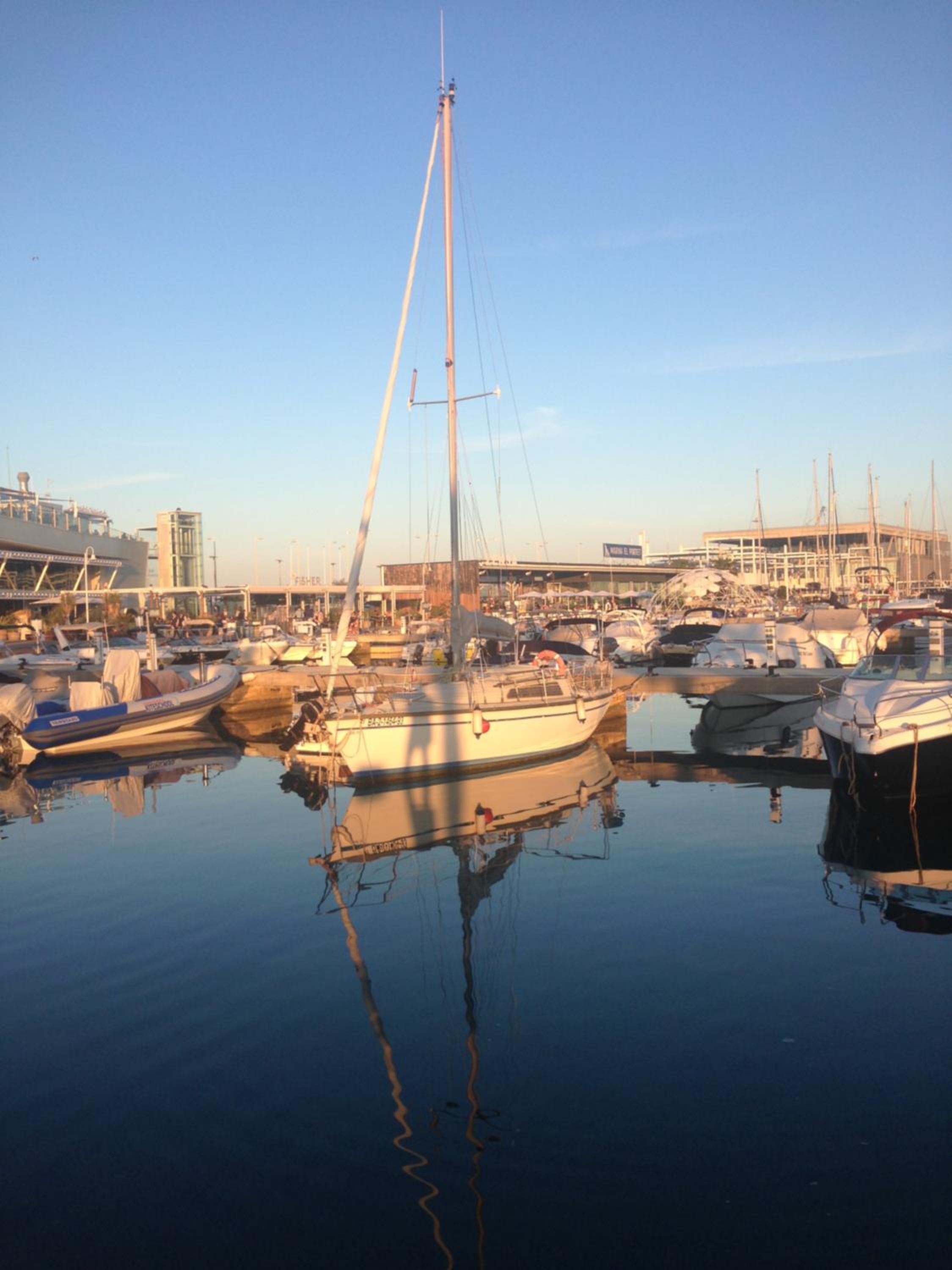 Cosy apartment directly on the beach / few mins from the city center view 4