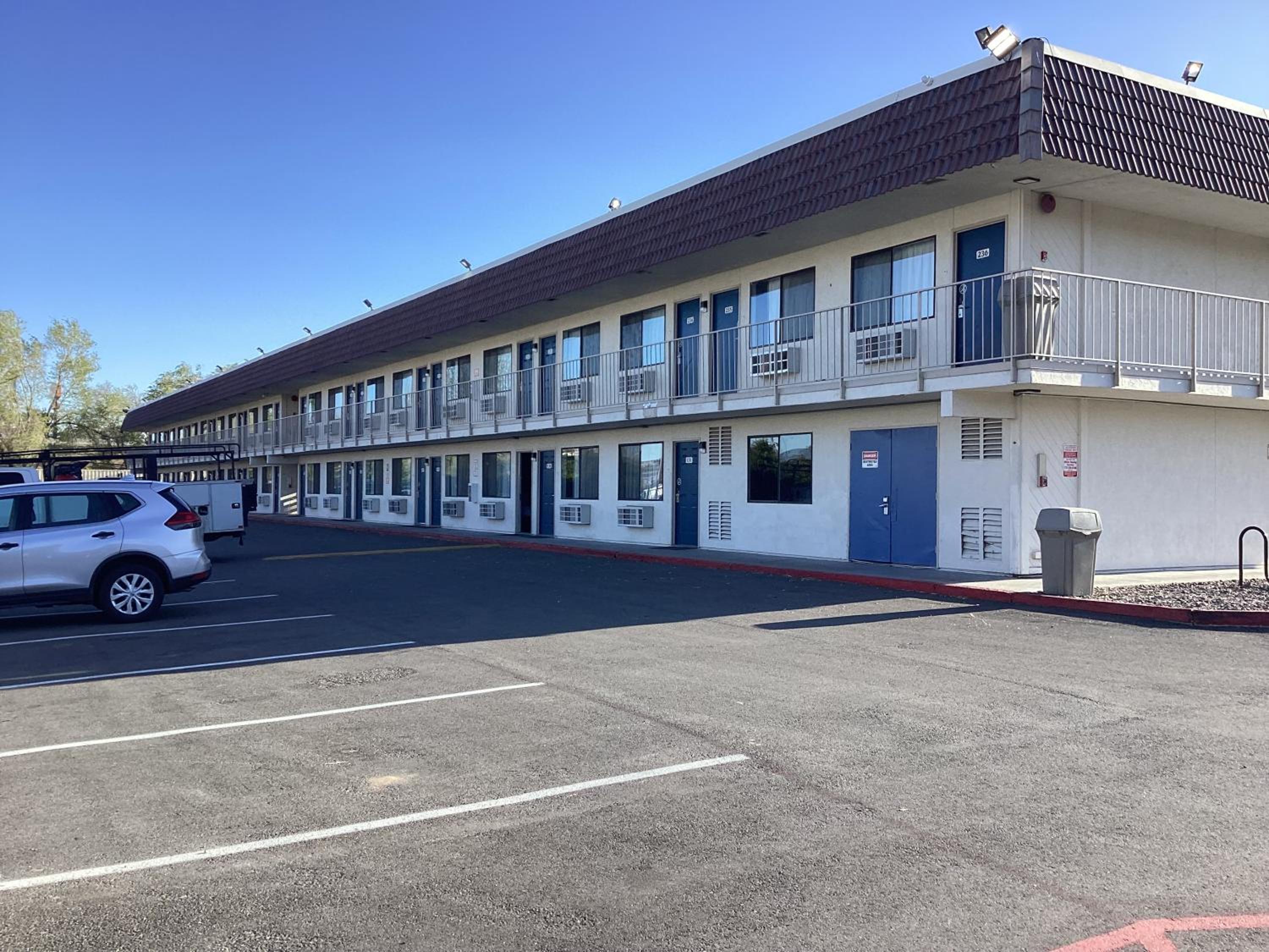 Reno Vacations - Motel 6-Reno, NV - Livestock Events Center - Property Image 16