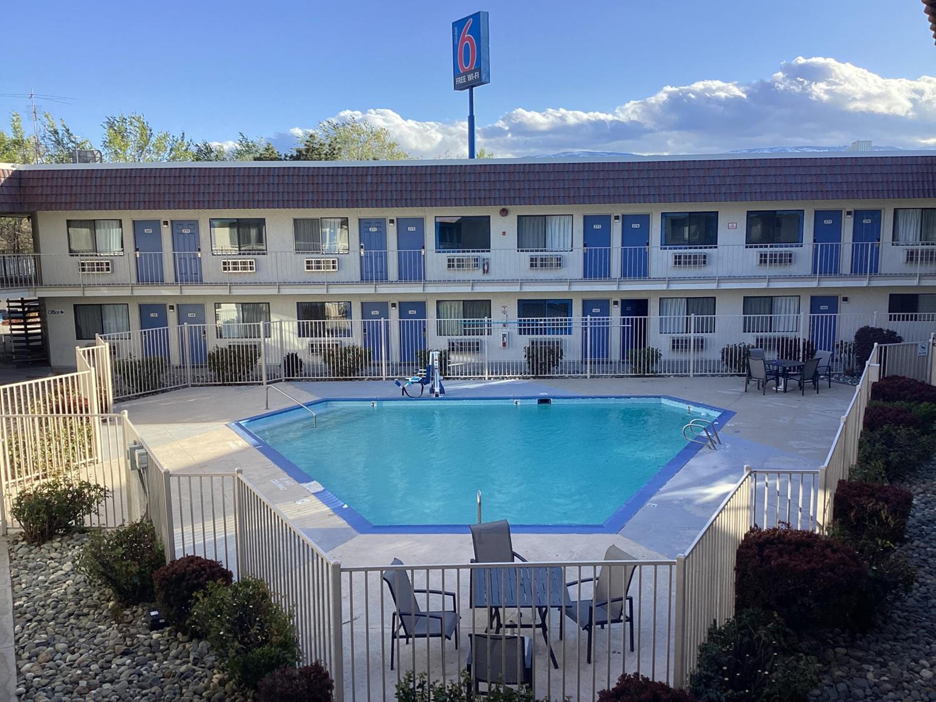 Reno Vacations - Motel 6-Reno, NV - Livestock Events Center - Property Image 1