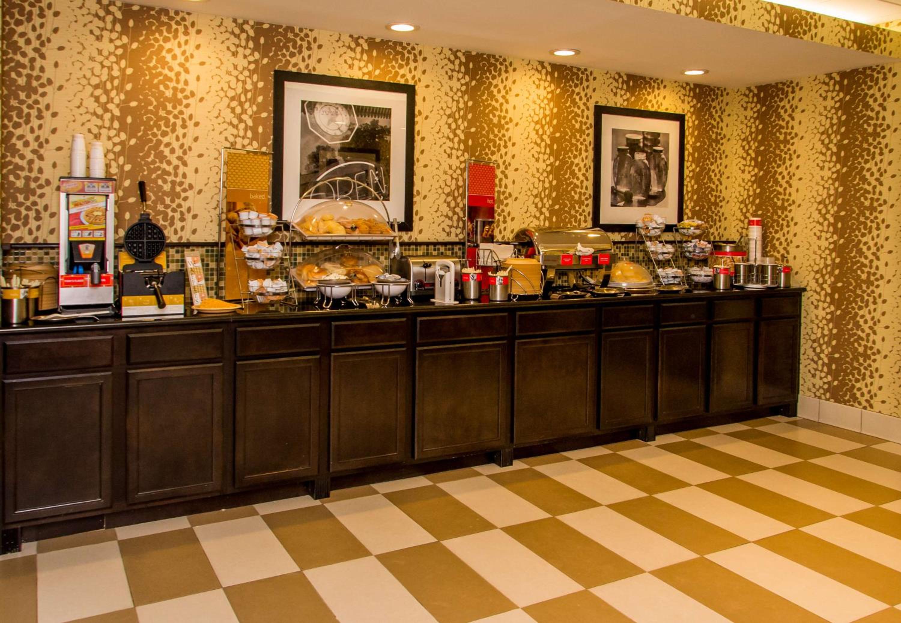 Frankfort Vacations - Hampton Inn Frankfort - Property Image 10