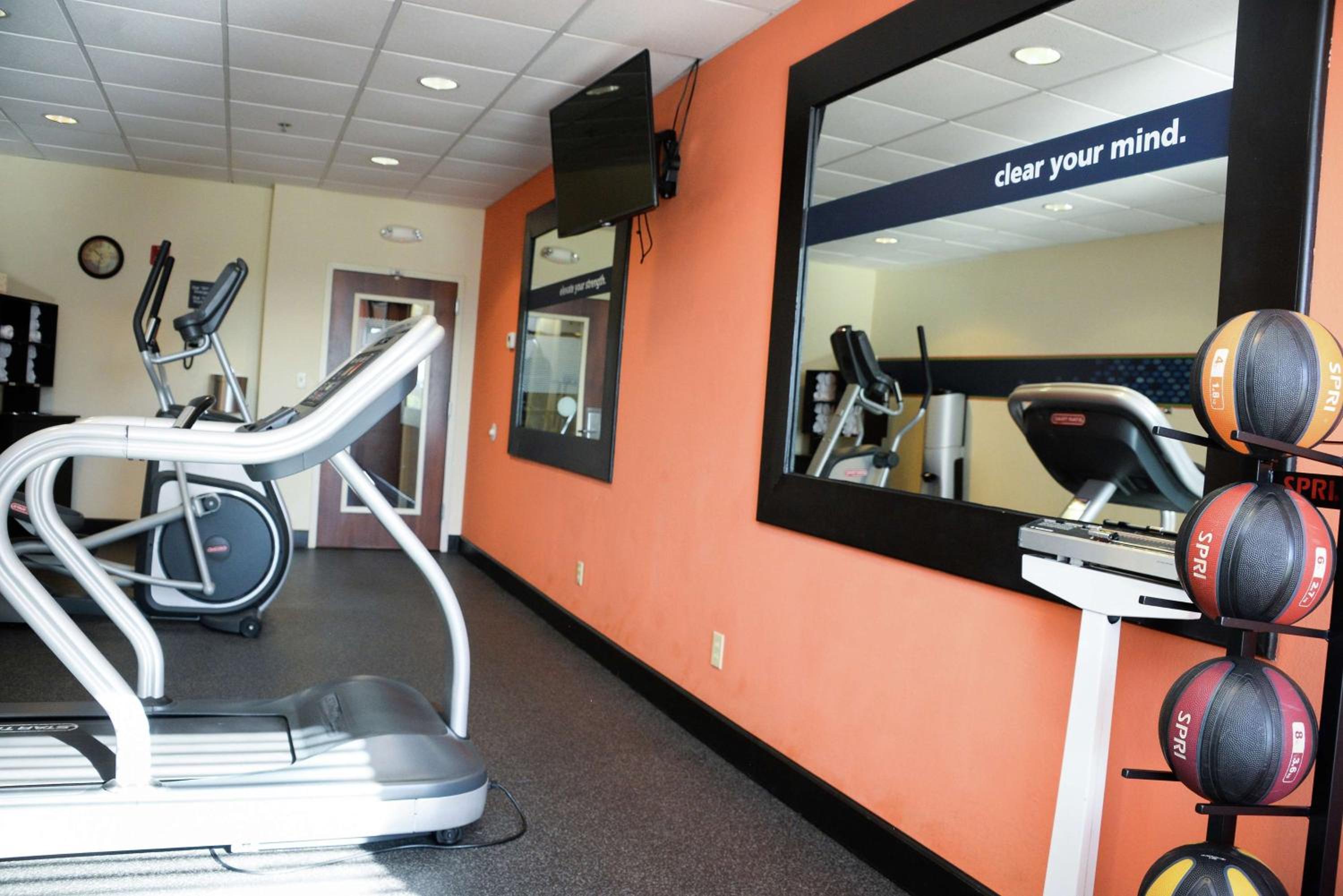 Frankfort Vacations - Hampton Inn Frankfort - Property Image 9