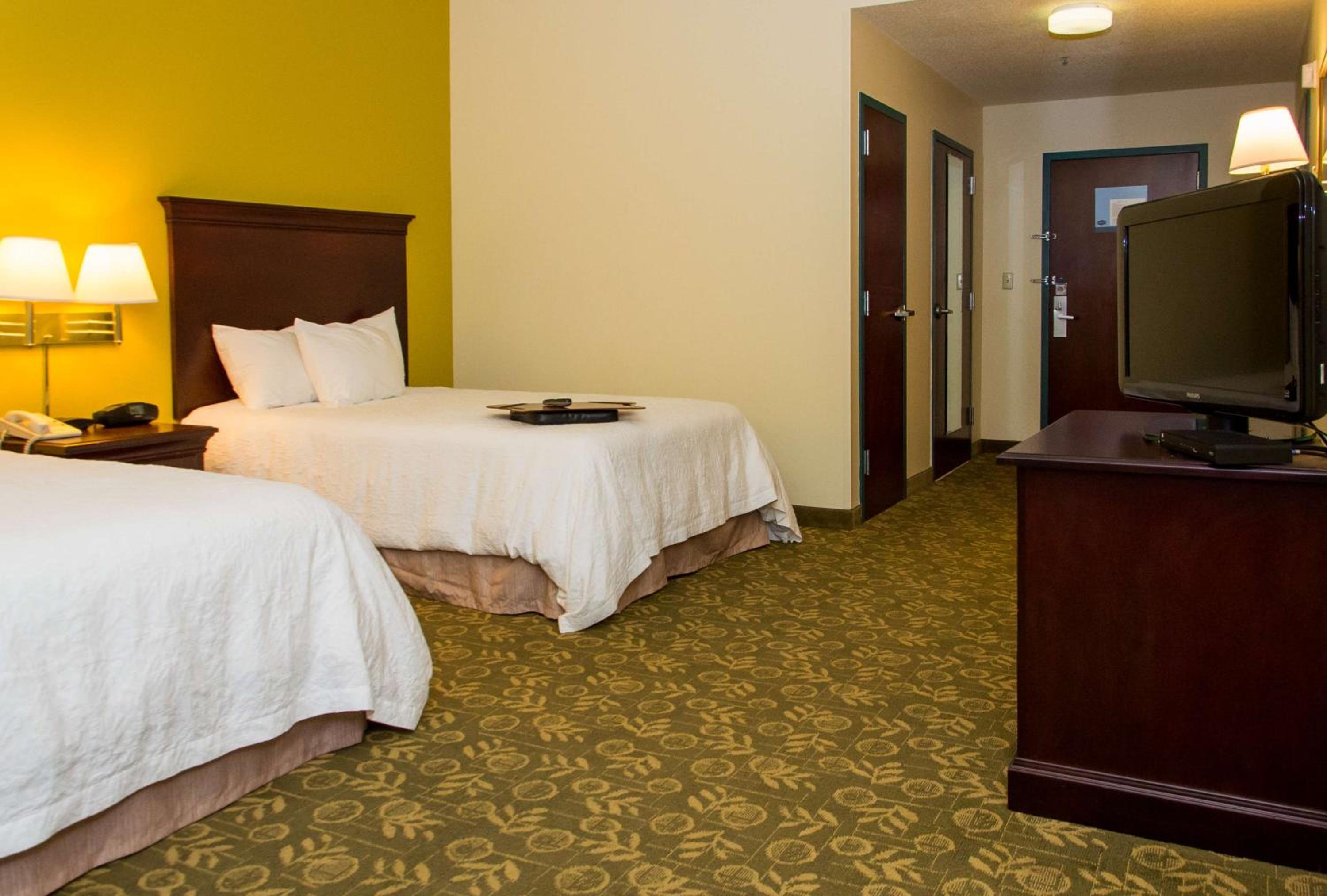 Frankfort Vacations - Hampton Inn Frankfort - Property Image 2