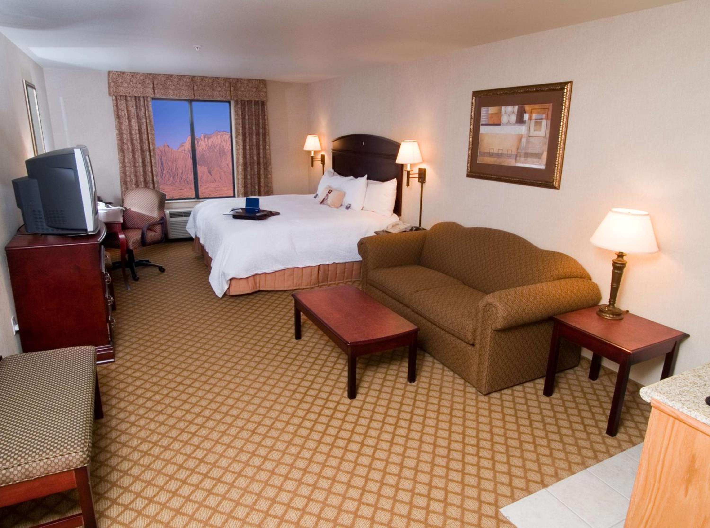 Farmington Vacations - Hampton Inn  Suites Farmington - Property Image 4