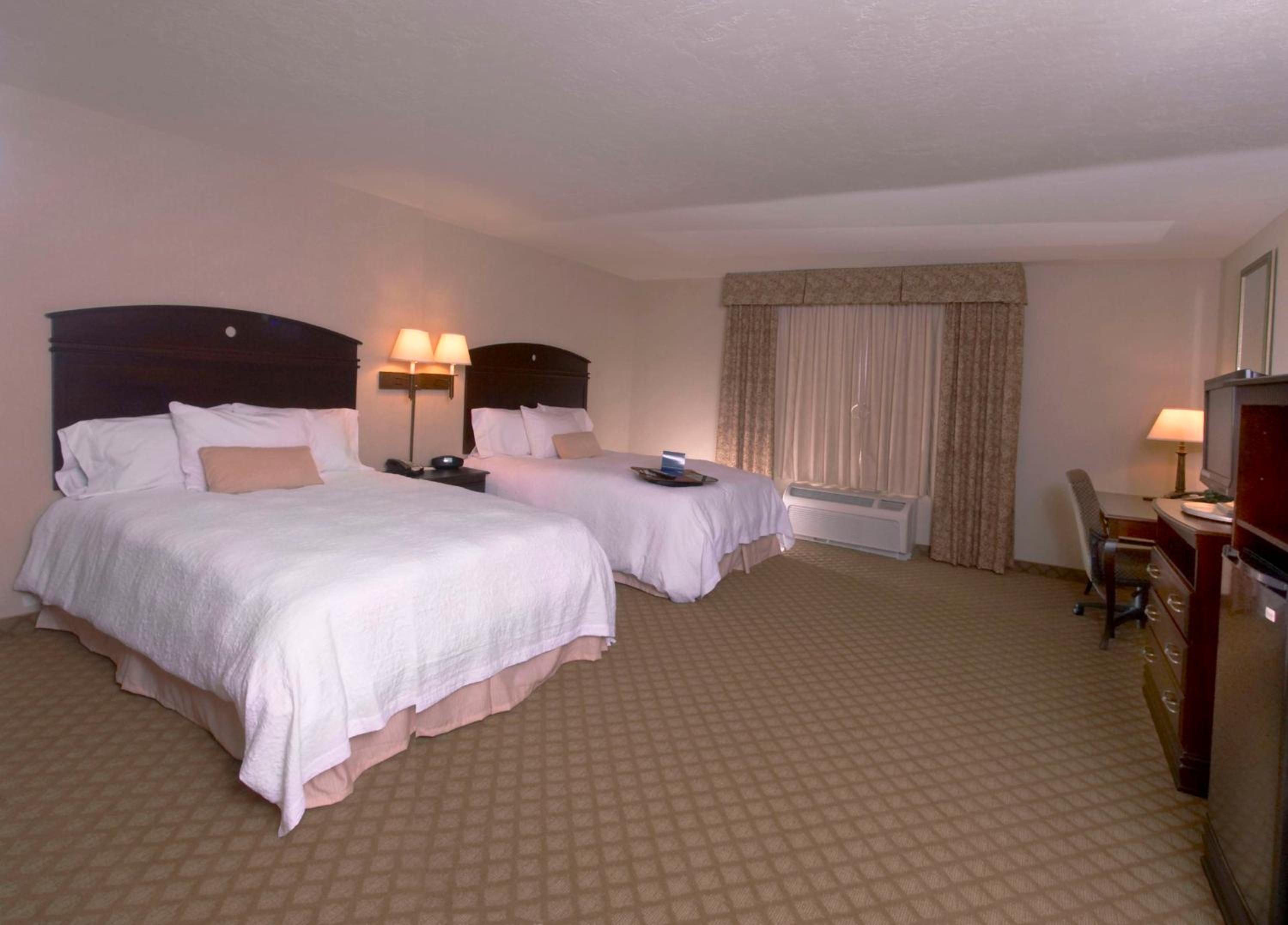 Farmington Vacations - Hampton Inn  Suites Farmington - Property Image 6