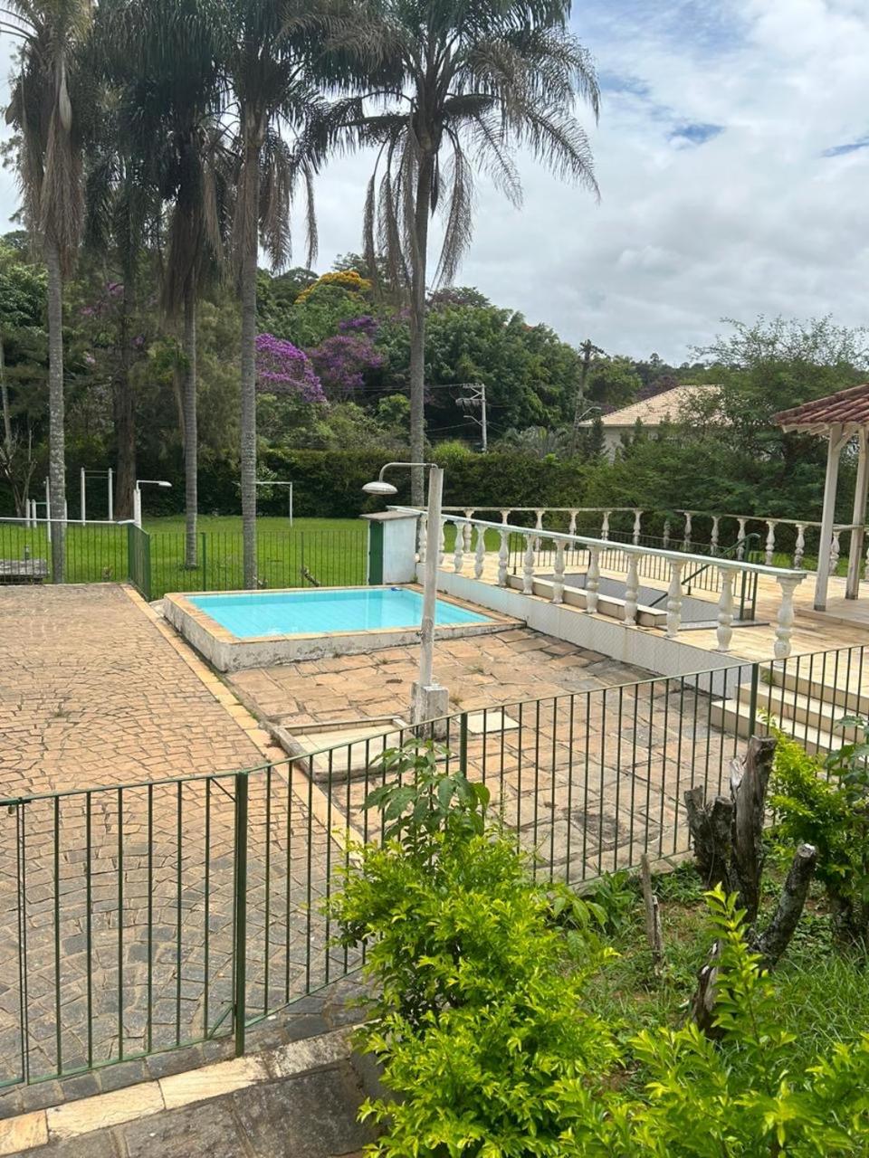 Apart em Miguel Pereira