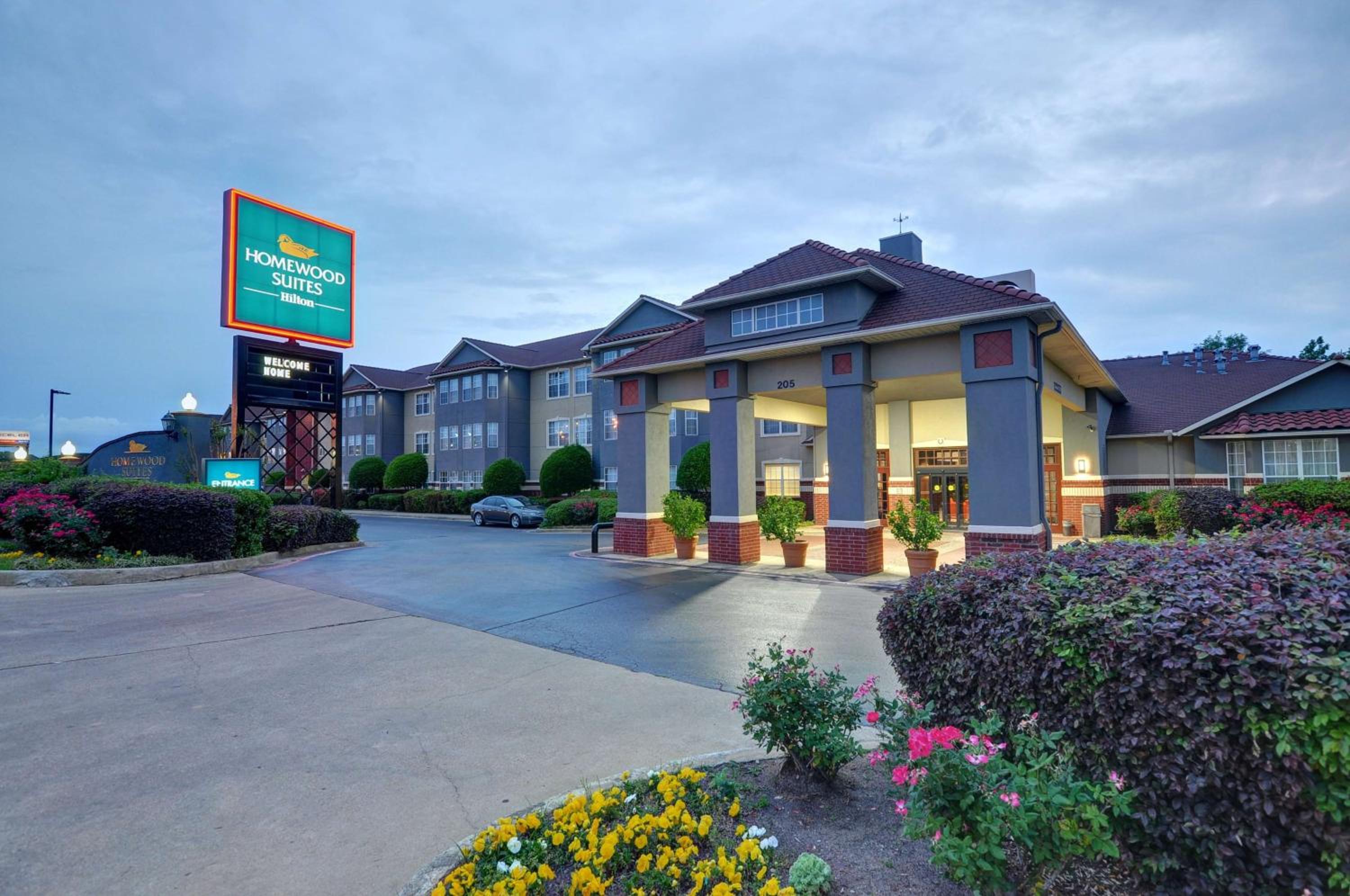 Longview Vacations - Homewood Suites by Hilton- Longview - Property Image 21