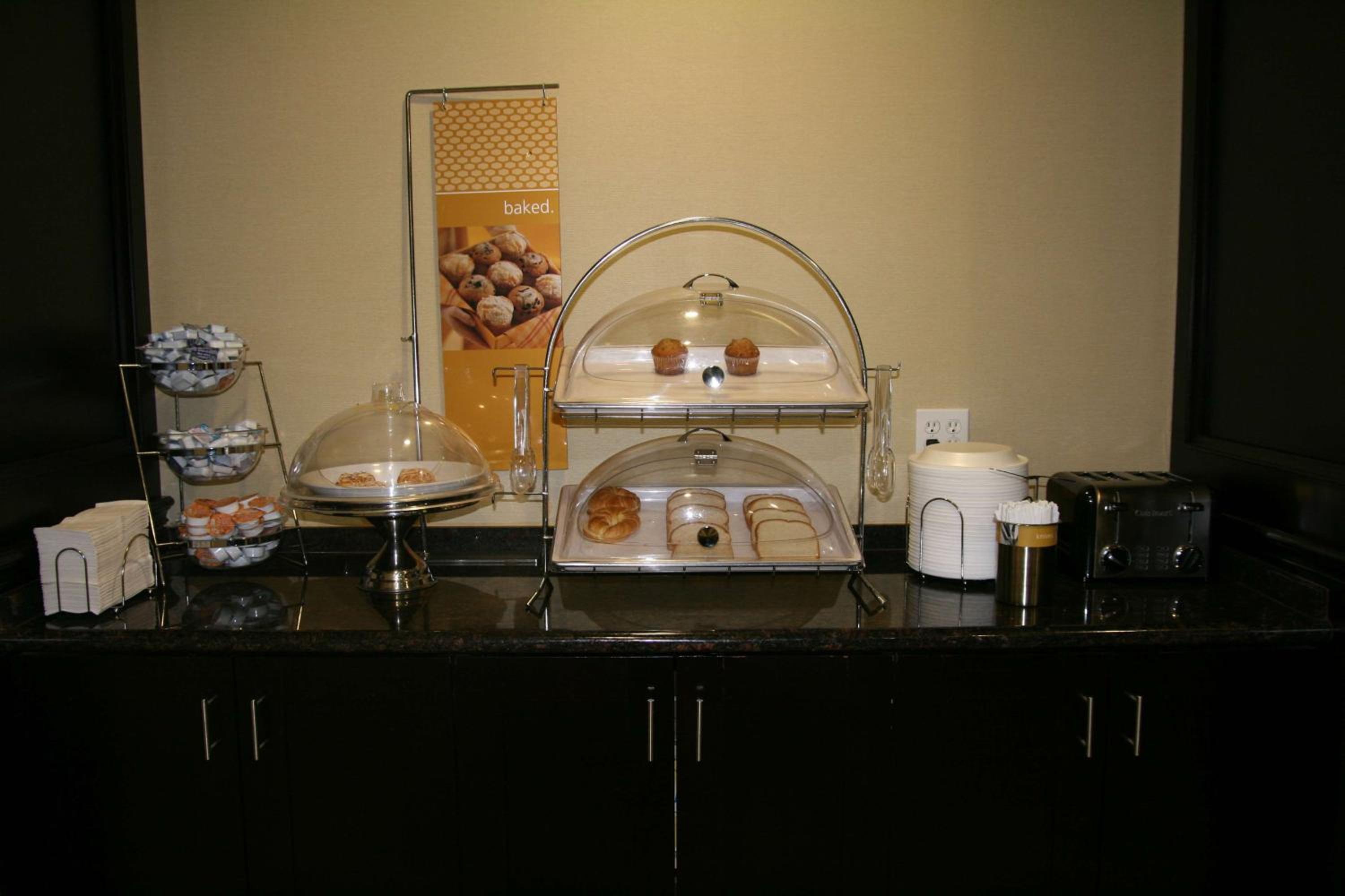 Hawthorn Extended Stay by Wyndham Kilgore view 4