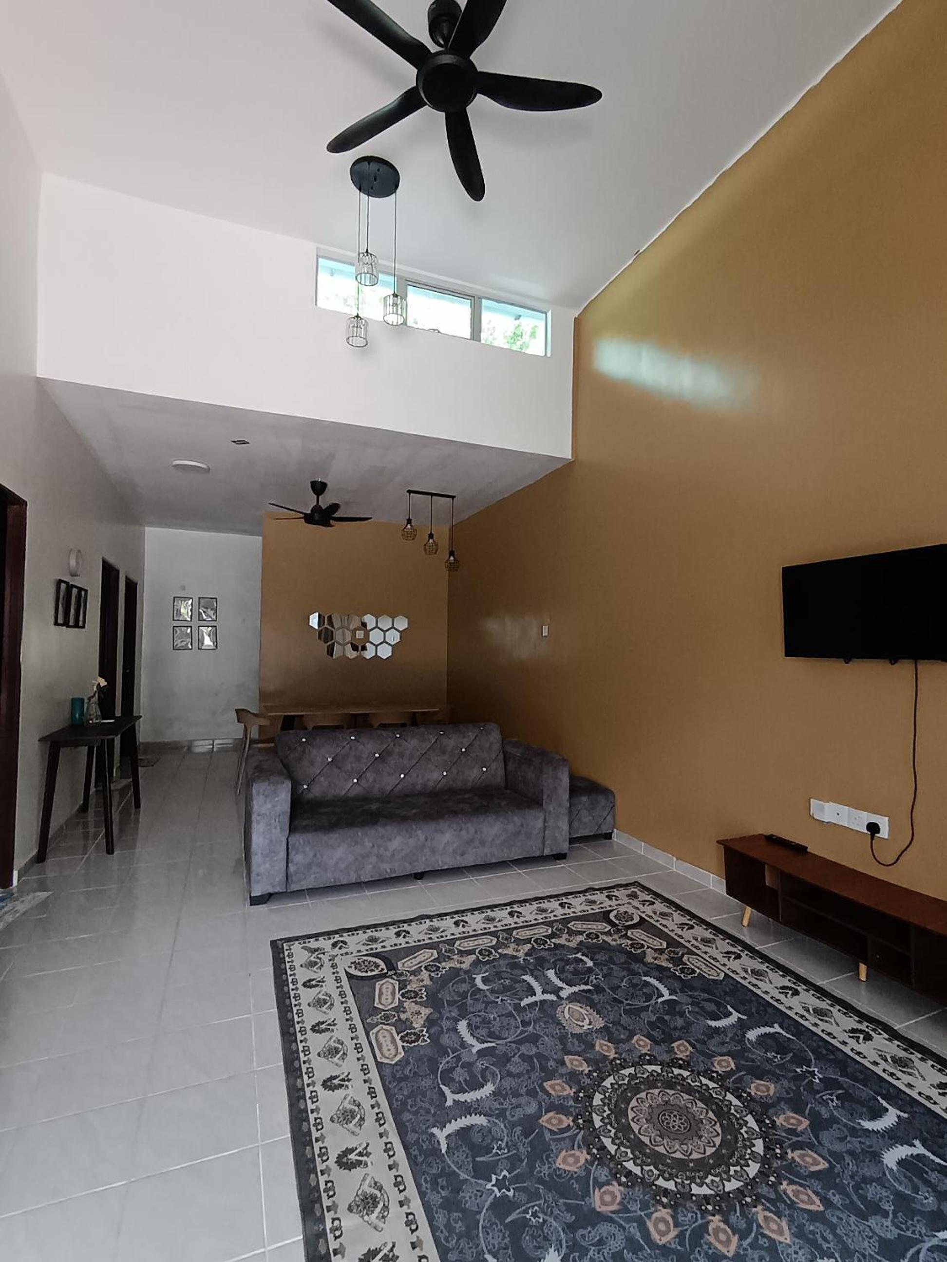 Khayla Homestay