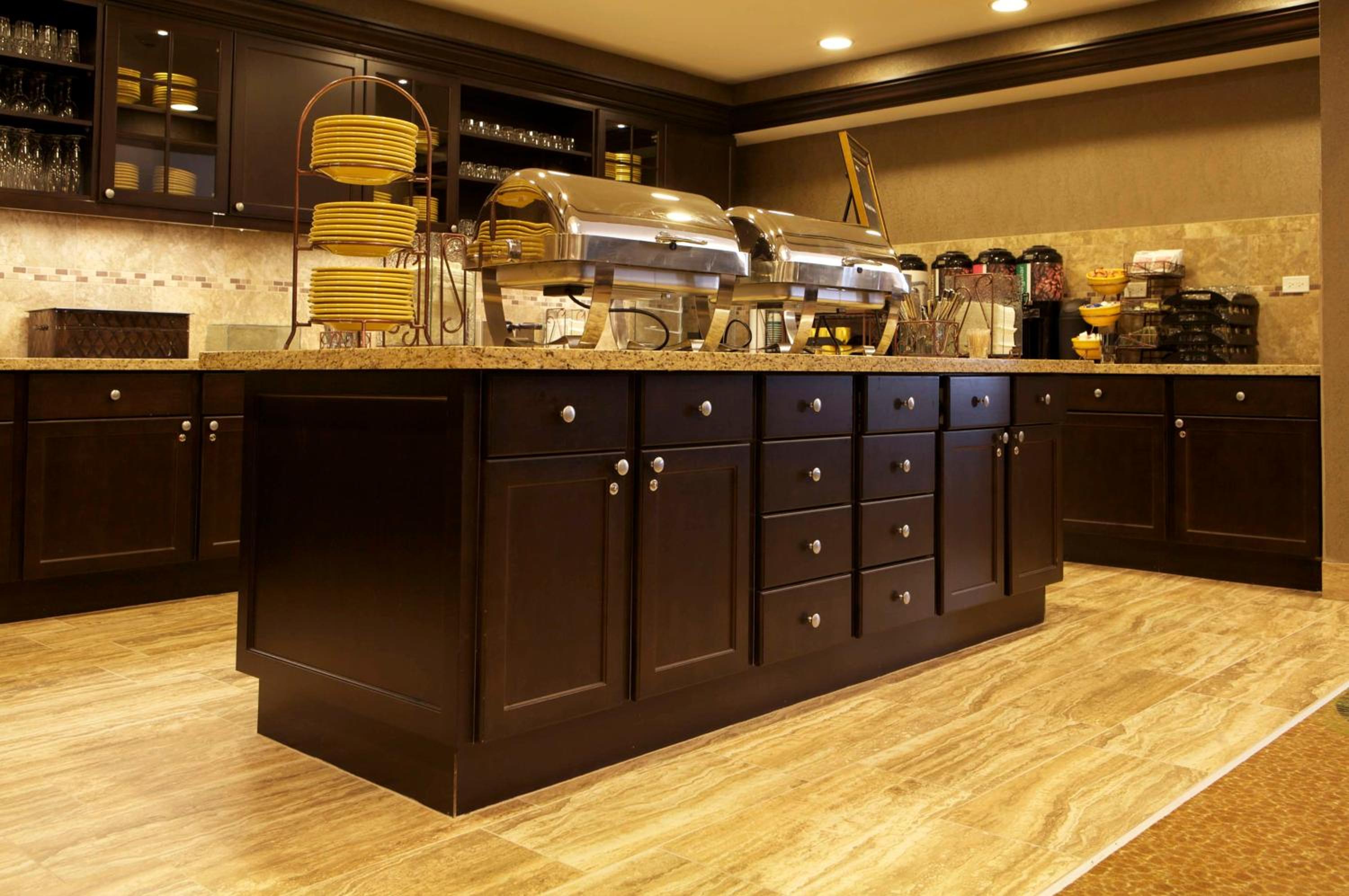 Homewood Suites by Hilton Coralville - Iowa River Landing
